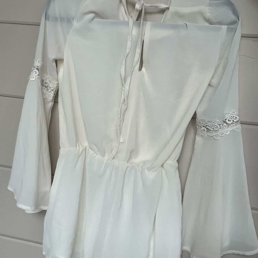 Revamped cream romper - Picture 3 of 4